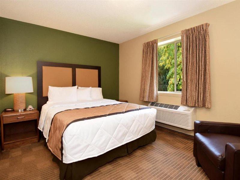 Extended Stay America Suites - Omaha - West Екстериор снимка