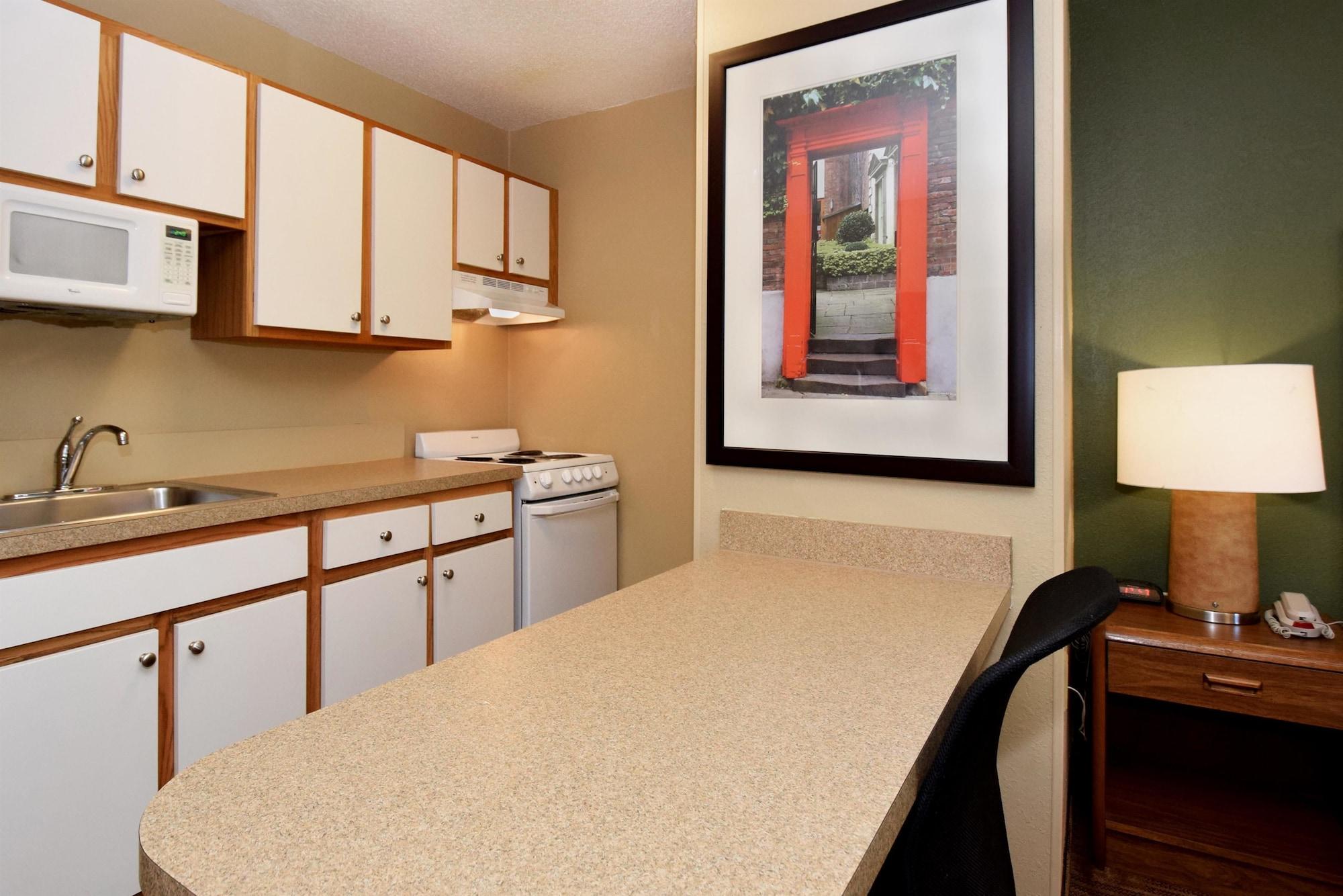 Extended Stay America Suites - Omaha - West Екстериор снимка