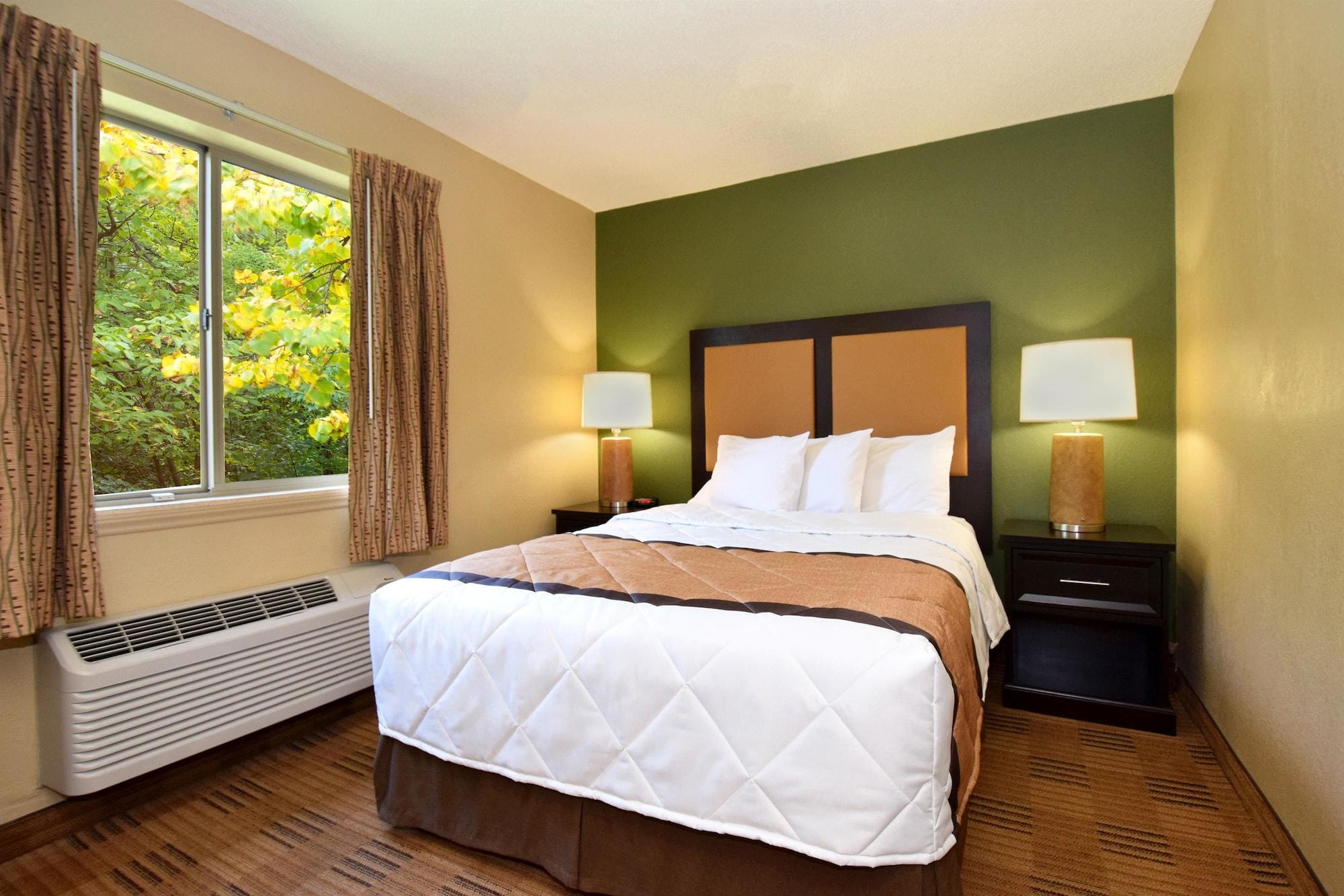 Extended Stay America Suites - Omaha - West Екстериор снимка