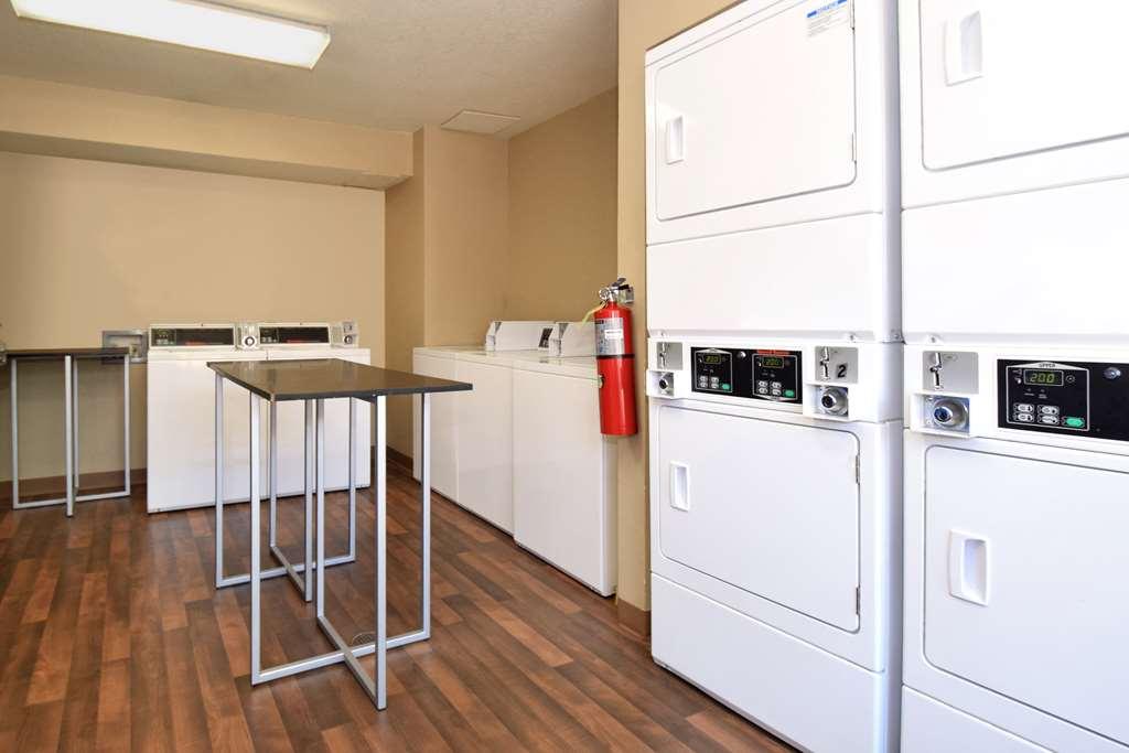 Extended Stay America Suites - Omaha - West Екстериор снимка