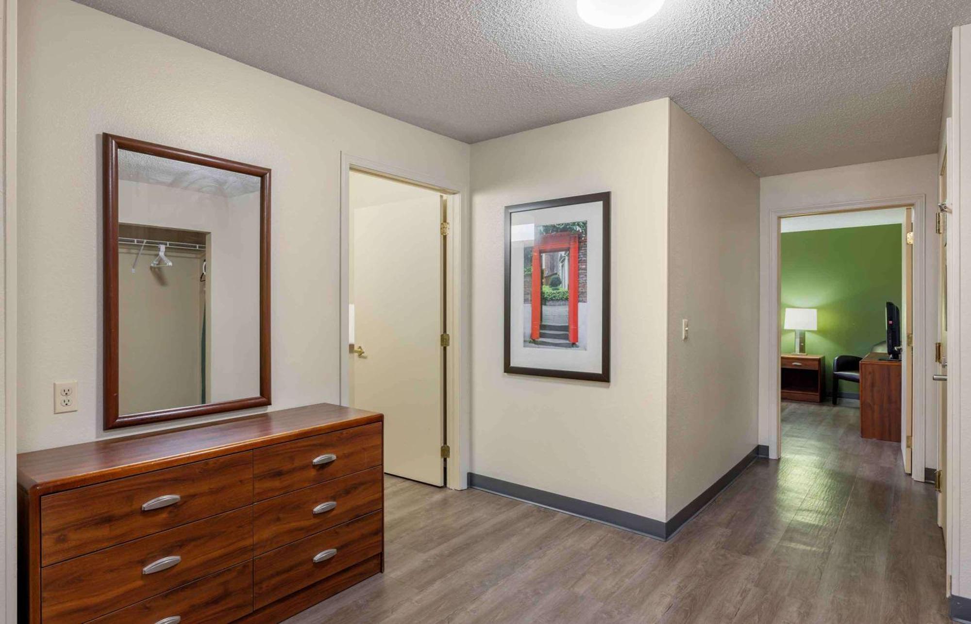 Extended Stay America Suites - Omaha - West Екстериор снимка