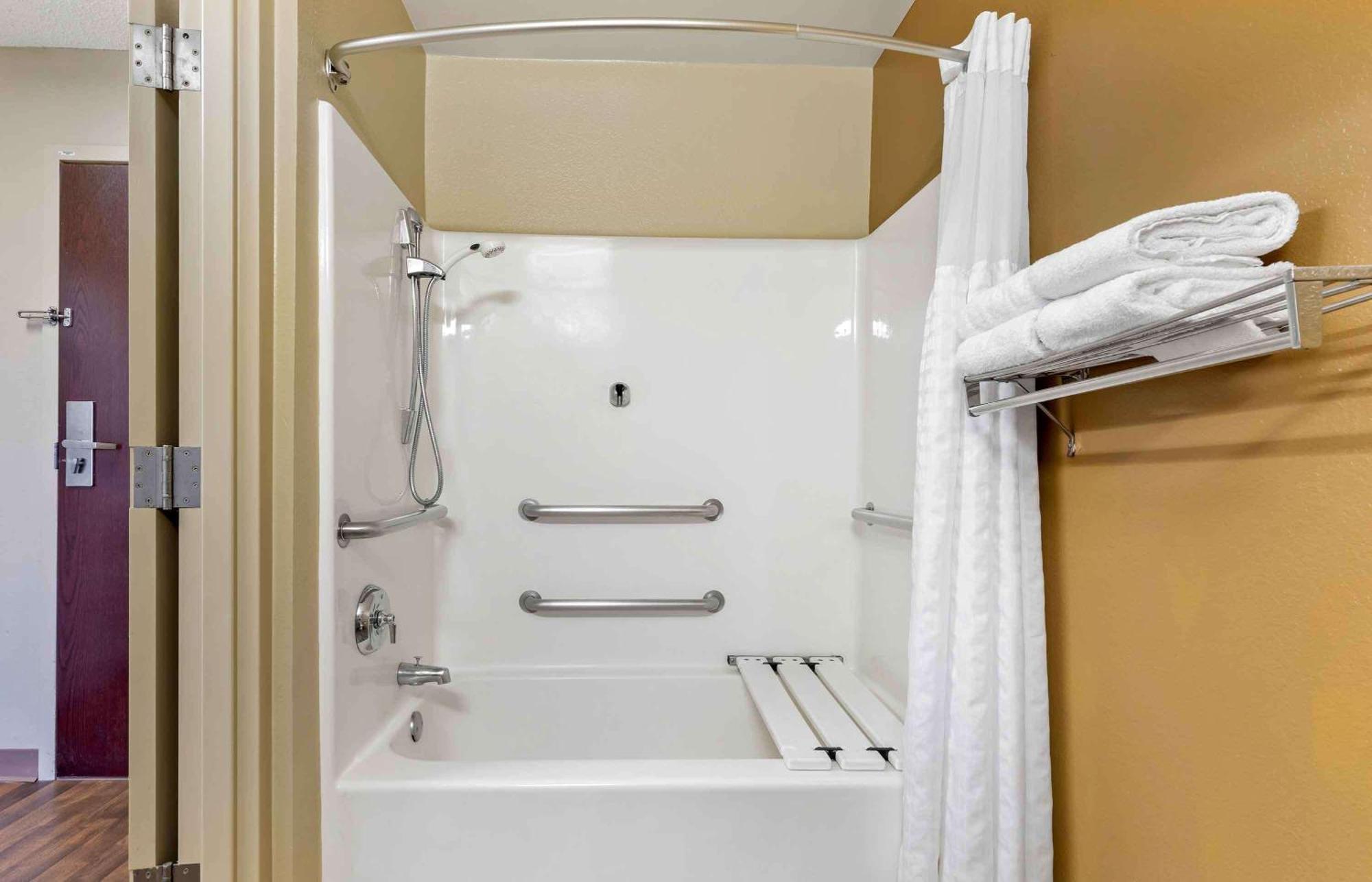 Extended Stay America Suites - Omaha - West Екстериор снимка