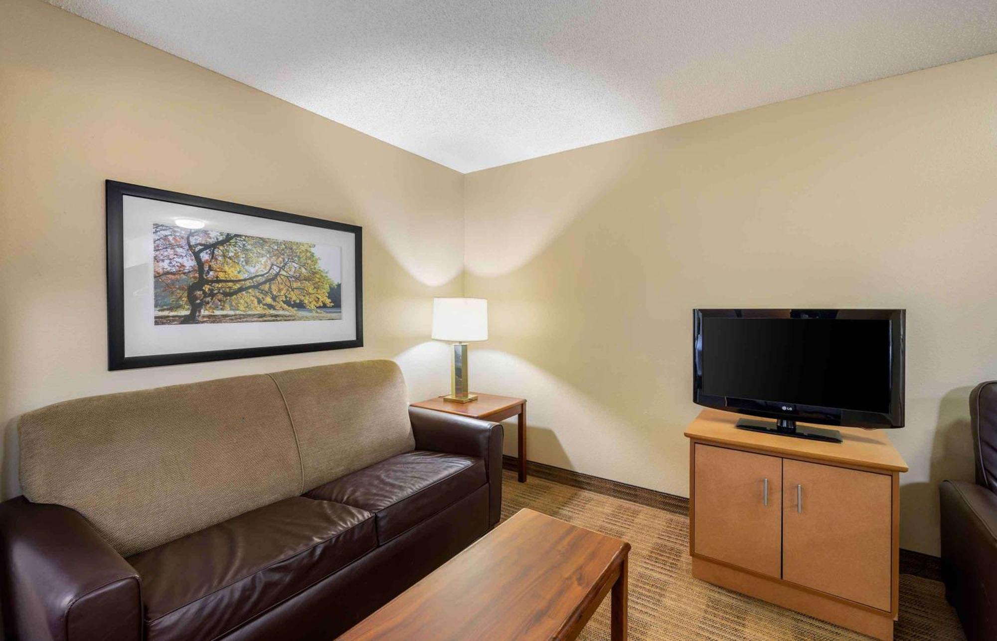 Extended Stay America Suites - Omaha - West Екстериор снимка