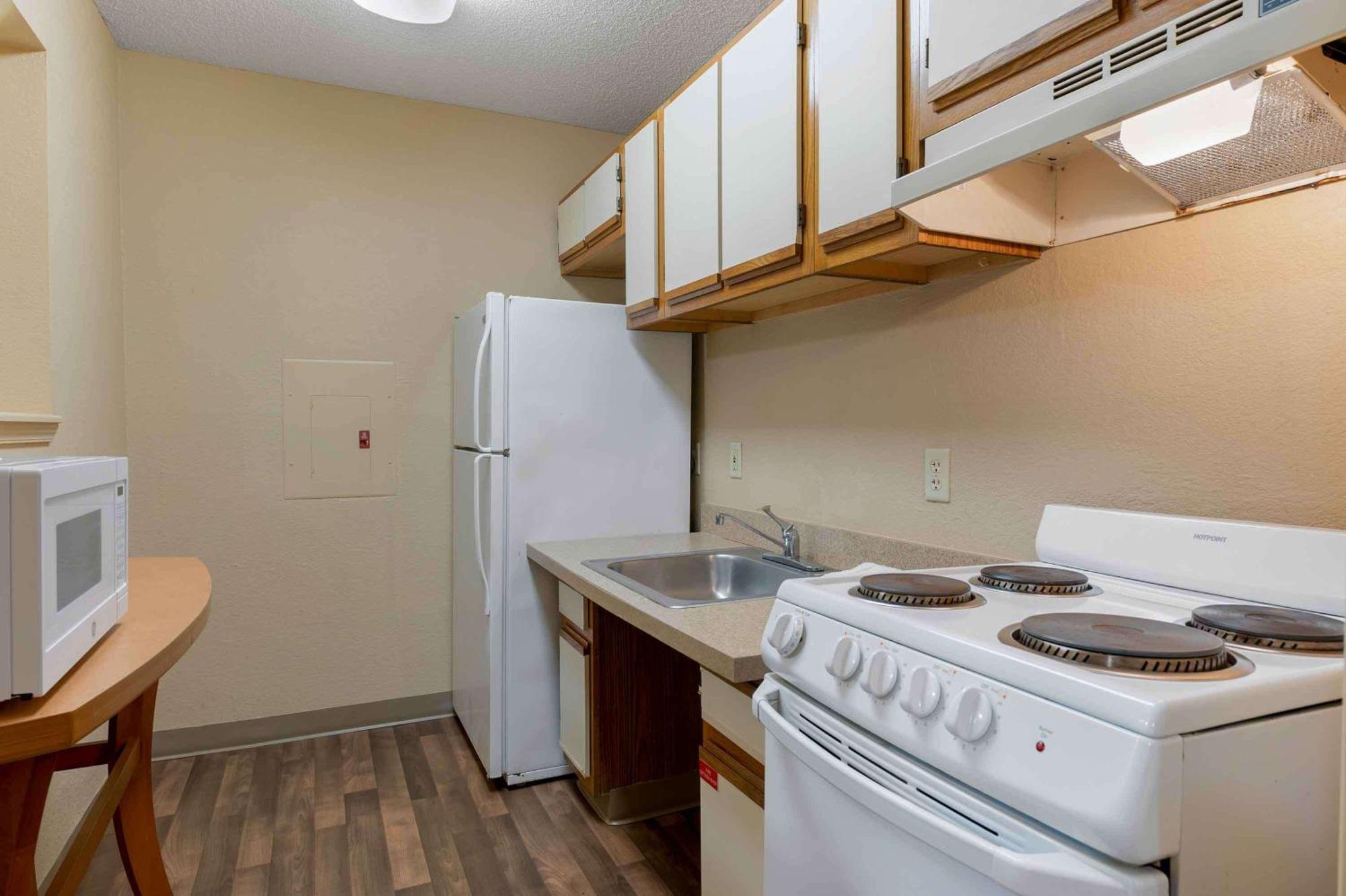 Extended Stay America Suites - Omaha - West Екстериор снимка